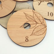 8月 ケヤキのコースター