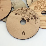 6月 クスノキのコースター